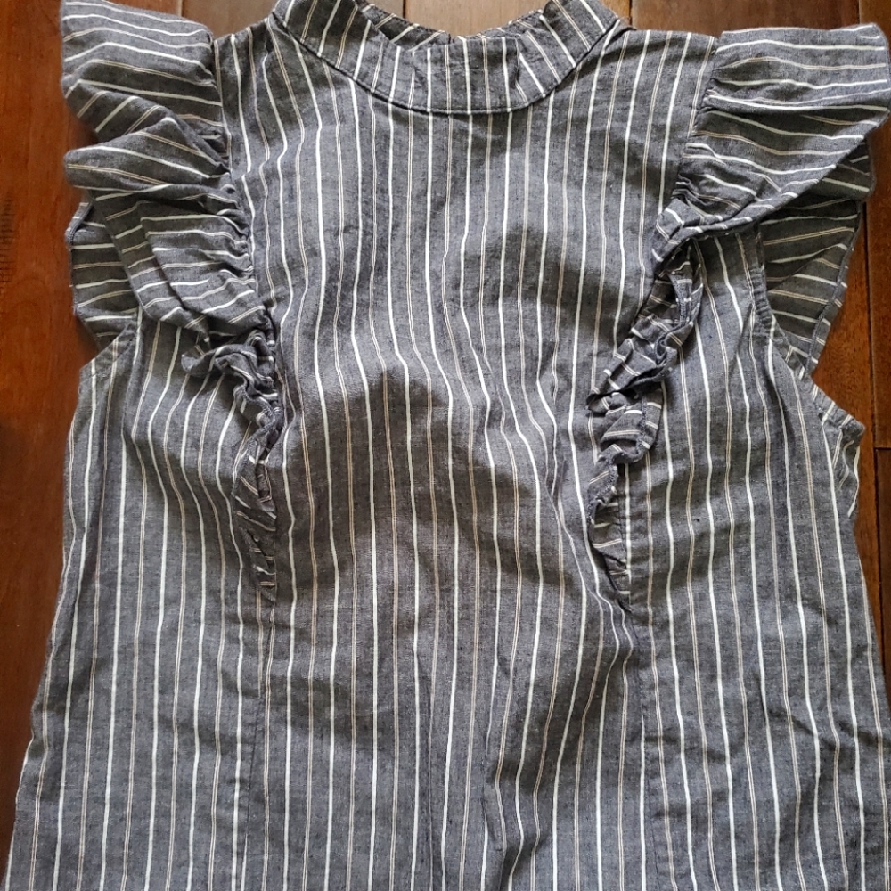CAD top size small women's in gray and white stripes
